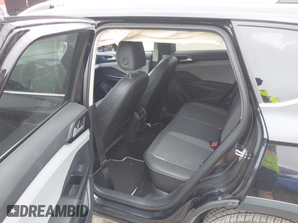 2023 Volkswagen Taos SE z VIN 3VVNX7B22PM330188, wystawiony jako IAAI lot #42219485 z przebiegiem 26 166 mil mil oraz . Historia ofert i sprzedaży dostępna na DreamBid. Obrazek 8.