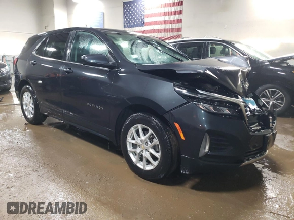 2022 Chevrolet Equinox LT z VIN 2GNAXKEV7N6136194, wystawiony jako Copart lot #50752925 z przebiegiem 46 749 mil mil oraz Szkoda całkowita • Salvage title. Historia ofert i sprzedaży dostępna na DreamBid. Obrazek 4.