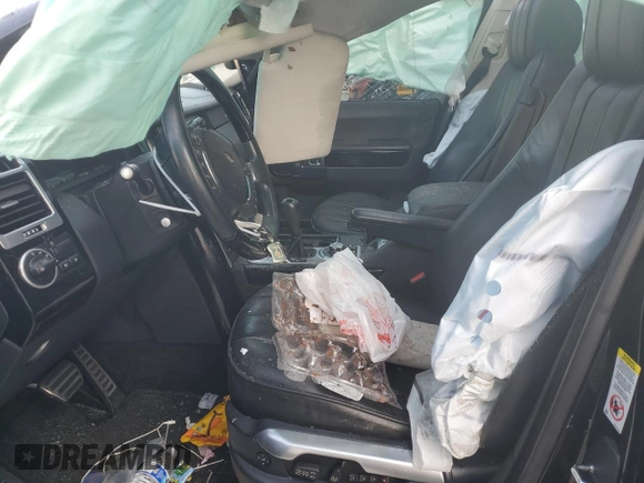 2011 Land Rover Range Rover SC z VIN SALMF1E40BA332639, wystawiony jako Copart lot #88084945 z przebiegiem Nie podano mil oraz Nie do naprawy • Non repairable. Historia ofert i sprzedaży dostępna na DreamBid. Obrazek 7.