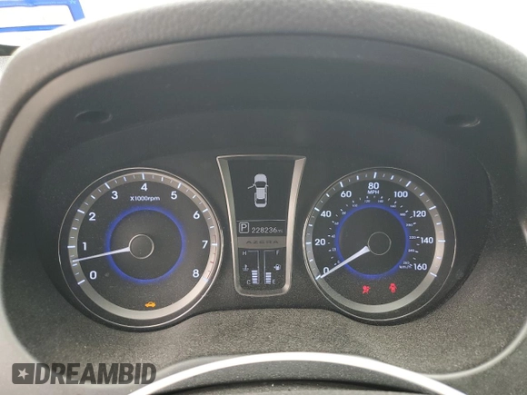 2013 Hyundai Azera with VIN KMHFH4JG5DA327155, listed as a Copart auction lot 51076905 with 228,236 mi miles and Salvage Title. Bid and sale history available at DreamBid. Image 9.
