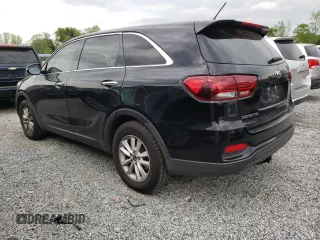 2019 Kia Sorento L z VIN 5XYPG4A34KG500069, wystawiony jako Copart lot #52714105 z przebiegiem 237 472 mil mil oraz Szkoda całkowita • Salvage title. Historia ofert i sprzedaży dostępna na DreamBid. Obrazek 2.
