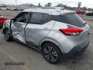 2019 Nissan Kicks SR with VIN 3N1CP5CU1KL535075, listed as a IAAI auction lot 42051466 with 73,730 mi miles. Bid and sale history available at carsss.com. Image 3.