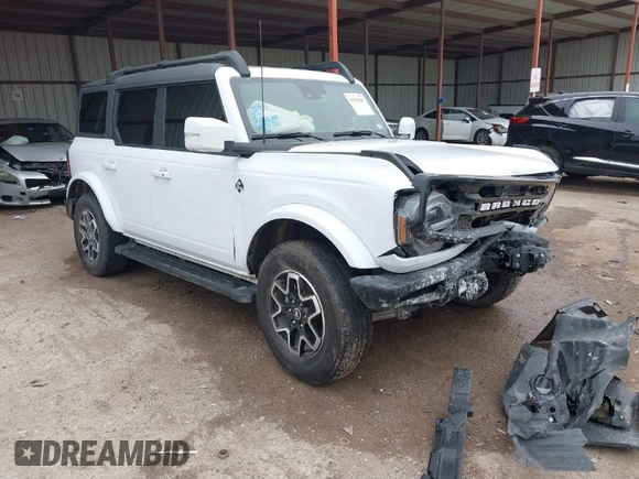 2024 Ford Bronco Outer Banks with VIN 1FMDE8BH4RLA69172, listed as a IAAI auction lot 41526087 with 24,467 mi miles. Bid and sale history available at carsss.com. Image 1.