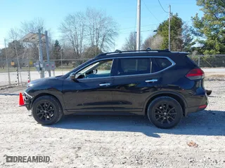 2017 Nissan Rogue SL with VIN 5N1AT2MT3HC878426, listed as a IAAI auction lot 41347573 with 186,126 mi miles. Bid and sale history available at carsss.com. Image 15.