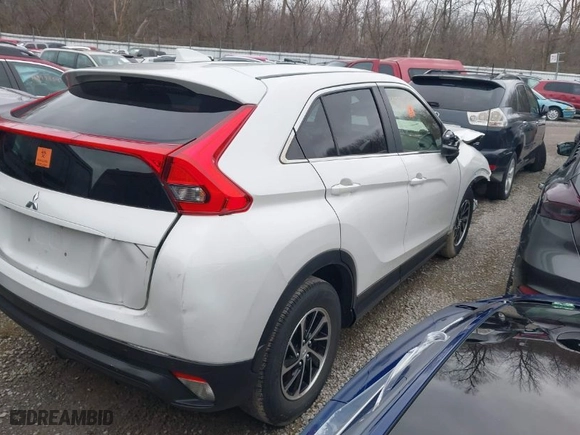 2020 Mitsubishi Eclipse Cross ES with VIN JA4AS3AA9LZ013413, listed as a IAAI auction lot 41721269 with 1 mi miles. Bid and sale history available at carsss.com. Image 4.