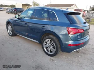 2018 Audi Q5 Premium Plus with VIN WA1BNAFY1J2011912, listed as a IAAI auction lot 41234915 with 86,471 mi miles. Bid and sale history available at carsss.com. Image 3.