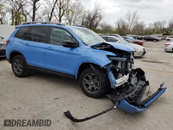 2025 Honda Passport TrailSport z VIN 5FNYF8H69SB001998, wystawiony jako Copart lot #51595415 z przebiegiem 3 336 mil mil oraz Szkoda całkowita • Salvage title. Historia ofert i sprzedaży dostępna na DreamBid. Obrazek 4.