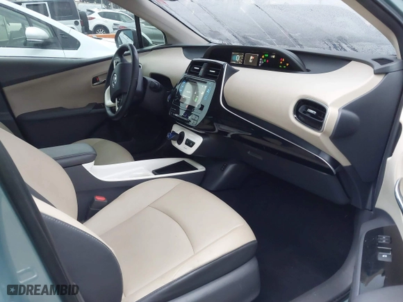 2016 Toyota Prius Four with VIN JTDKARFU2G3028881, listed as a IAAI auction lot 41391646 with 147,335 mi miles. Bid and sale history available at carsss.com. Image 5.