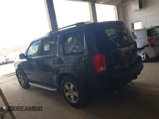 2011 Honda Pilot EX with VIN 5FNYF4H45BB093652, listed as a IAAI auction lot 41872586 with 213,125 mi miles. Bid and sale history available at carsss.com. Image 14.