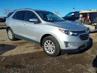 2018 Chevrolet Equinox LT with VIN 3GNAXJEV7JS645482, listed as a IAAI auction lot 41662618 with 77,460 mi miles. Bid and sale history available at carsss.com. Image 1.