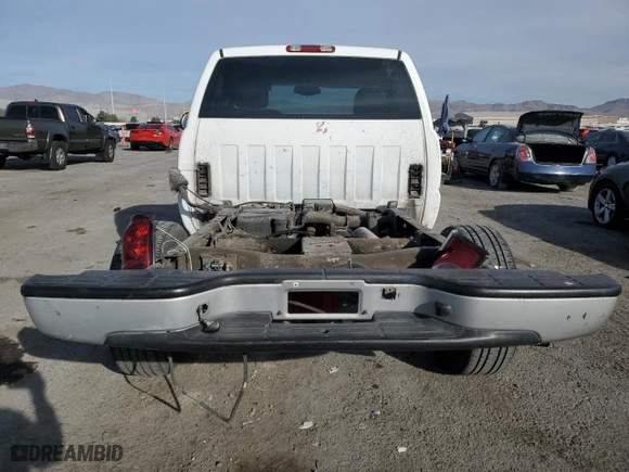 2005 Chevrolet Silverado 1500 Work Truck with VIN 1GCEC14X95Z110879, listed as a Copart auction lot 82676174 with 206,502 mi miles and Salvage Title. Bid and sale history available at carsss.com. Image 6.