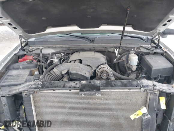 2011 Chevrolet Suburban LT with VIN 1GNSKJE32BR330742, listed as a IAAI auction lot 42435335 with 191,663 mi miles and . Bid and sale history available at DreamBid. Image 10.