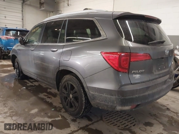 2016 Honda Pilot EX-L with VIN 5FNYF6H75GB104064, listed as a IAAI auction lot 41286959 with 106,263 mi miles. Bid and sale history available at carsss.com. Image 3.