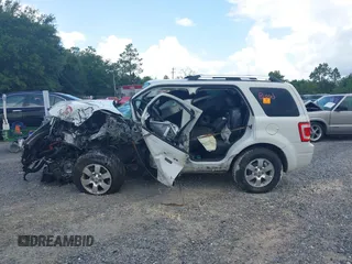2011 Ford Escape Limited с VIN 1FMCU0EG0BKB26658, выставлен на аукционе IAAI как лот 42435365 с пробегом Не указан миль и . История ставок и продаж доступна на DreamBid. Изображение 13.