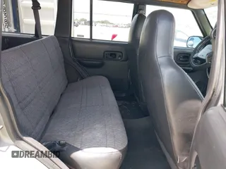 2001 Jeep Cherokee Sport с VIN 1J4FF48S01L548676, выставлен на аукционе IAAI как лот 42408587 с пробегом 191 887 миль миль и . История ставок и продаж доступна на DreamBid. Изображение 8.