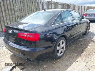 2012 Audi A6 Premium Plus z VIN WAUGGAFC4CN172277, wystawiony jako IAAI lot #42200305 z przebiegiem 220 174 mil mil oraz . Historia ofert i sprzedaży dostępna na DreamBid. Obrazek 4.
