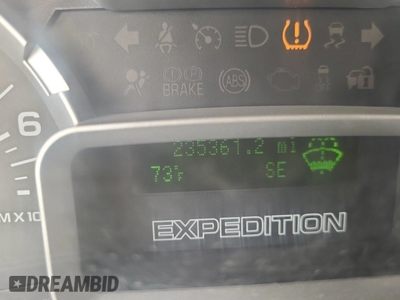2014 Ford Expedition XL with VIN 1FMJU1G50EEF24187, listed as a IAAI auction lot 42616117 with 235,361 mi miles and . Bid and sale history available at DreamBid. Image 32.