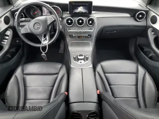2019 Mercedes-Benz GLC 300 z VIN WDC0G4KB0KV164978, wystawiony jako Copart lot #58817545 z przebiegiem 85 271 mil mil oraz Szkoda całkowita • Salvage title. Historia ofert i sprzedaży dostępna na DreamBid. Obrazek 8.