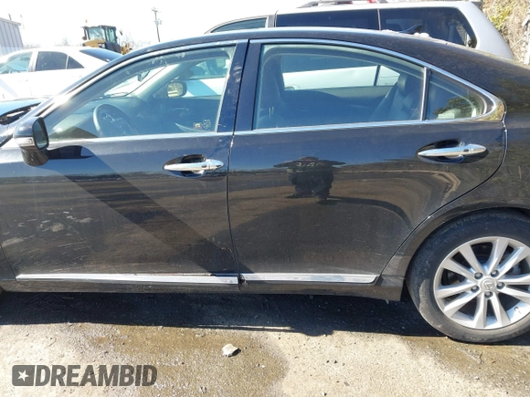 2010 Lexus ES 330 with VIN JTHBK1EG6A2410160, listed as a IAAI auction lot 41621415 with Not Provided miles and . Bid and sale history available at DreamBid. Image 13.