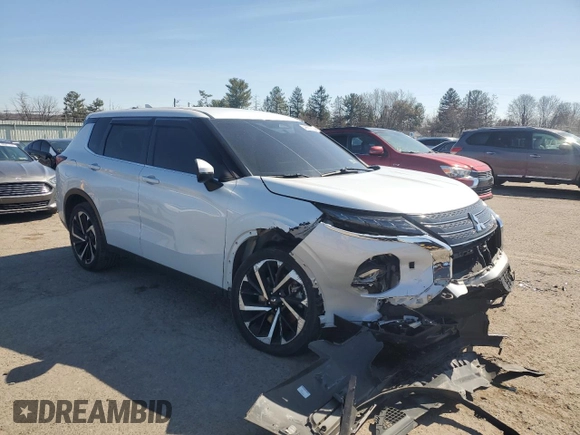 2022 Mitsubishi Outlander ES with VIN JA4J4TA81NZ028465, listed as a Copart auction lot 48667235 with 40,894 mi miles and Salvage Title. Bid and sale history available at carsss.com. Image 4.