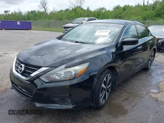 2018 Nissan Altima SR with VIN 1N4AL3AP5JC135313, listed as a IAAI auction lot 41964455 with 86,042 mi miles and . Bid and sale history available at carsss.com. Image 17.