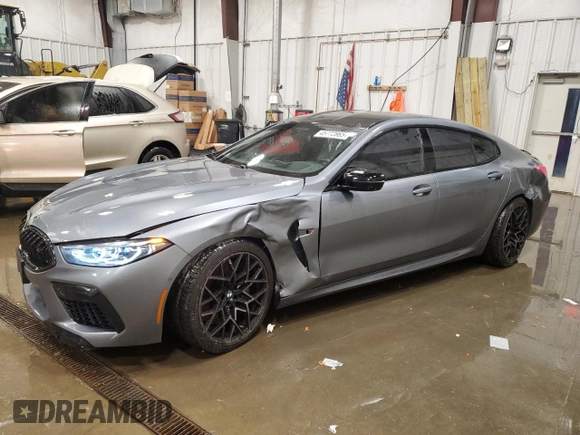 2022 BMW M8 Competition z VIN WBSGV0C02NCH36032, wystawiony jako Copart lot #45772865 z przebiegiem 33 647 mil mil oraz Szkoda całkowita • Salvage title. Historia ofert i sprzedaży dostępna na DreamBid. Obrazek 1.