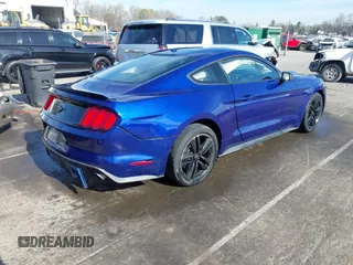 2016 Ford Mustang EcoBoost z VIN 1FA6P8TH0G5206167, wystawiony jako IAAI lot #41833768 z przebiegiem 101 181 mil mil oraz . Historia ofert i sprzedaży dostępna na DreamBid. Obrazek 4.