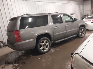 2007 Chevrolet Suburban LTZ with VIN 1GNFK16397J255558, listed as a IAAI auction lot 41804073 with 176,503 mi miles and . Bid and sale history available at DreamBid. Image 4.