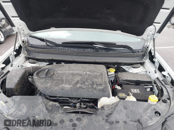 2021 Jeep Cherokee Latitude Lux z VIN 1C4PJMMX4MD221786, wystawiony jako IAAI lot #42432825 z przebiegiem 54 297 mil mil oraz . Historia ofert i sprzedaży dostępna na DreamBid. Obrazek 10.