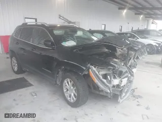 2018 Jeep Cherokee Latitude with VIN 1C4PJLCB1JD566236, listed as a IAAI auction lot 41278530 with 226,524 mi miles. Bid and sale history available at carsss.com. Image 1.