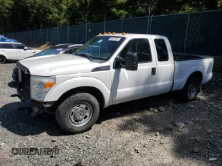 2015 Ford F-250 XLT z VIN 1FT7X2A69FEB14776, wystawiony jako Copart lot #57839435 z przebiegiem 166 355 mil mil oraz Czysty tytuł • Clean title. Historia ofert i sprzedaży dostępna na DreamBid. Obrazek 1.