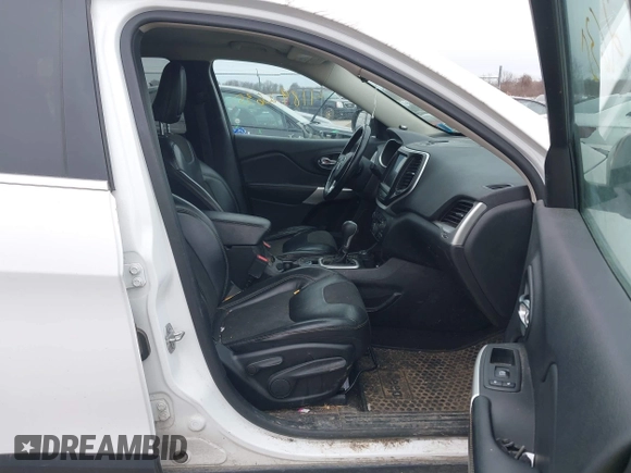 2018 Jeep Cherokee Latitude Plus with VIN 1C4PJMLBXJD598592, listed as a IAAI auction lot 41892635 with 145,031 mi miles. Bid and sale history available at carsss.com. Image 5.