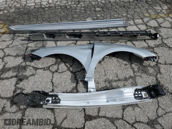 2025 Toyota Camry LE z VIN 4T1DAACK8SU007349, wystawiony jako Copart lot #48939945 z przebiegiem 25 107 mil mil oraz Szkoda całkowita • Salvage title. Historia ofert i sprzedaży dostępna na DreamBid. Obrazek 14.