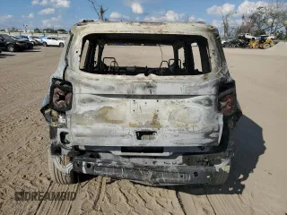2023 Jeep Renegade Altitude with VIN ZACNJDE14PPP33200, listed as a Copart auction lot 44927565 with Not Provided miles and Non Repairable. Bid and sale history available at DreamBid. Image 6.