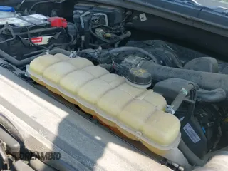2019 Ford F-150 XL с VIN 1FTMF1EB3KKC94369, выставлен на аукционе IAAI как лот 42831411 с пробегом 86 256 миль миль и . История ставок и продаж доступна на DreamBid. Изображение 19.