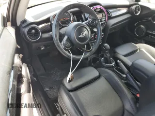 2015 MINI Hardtop S z VIN WMWXP7C57F2A42463, wystawiony jako Copart lot #56651155 z przebiegiem 66 710 mil mil oraz Szkoda całkowita • Salvage title. Historia ofert i sprzedaży dostępna na DreamBid. Obrazek 8.