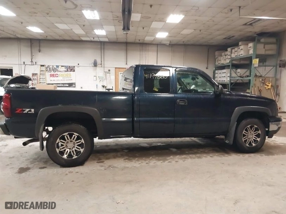 2007 Chevrolet Silverado 1500 Classic LT3 with VIN 2GCEK19B371109903, listed as a IAAI auction lot 41194860 with 184,284 mi miles. Bid and sale history available at carsss.com. Image 14.
