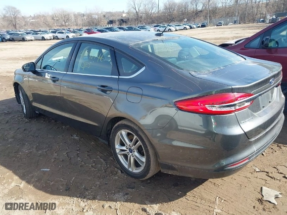 2018 Ford Fusion SE with VIN 3FA6P0HD7JR211569, listed as a IAAI auction lot 41792146 with 187,505 mi miles. Bid and sale history available at carsss.com. Image 3.