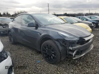 2024 Tesla Model Y Long Range с VIN 7SAYGDEE0RF990269, выставлен на аукционе Copart как лот 43636615 с пробегом 31 740 миль миль и Списание • Salvage title. История ставок и продаж доступна на DreamBid. Изображение 4.