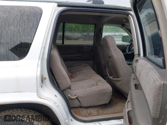 2003 Dodge Durango SLT z VIN 1D4HS48N63F597227, wystawiony jako IAAI lot #42376919 z przebiegiem 291 371 mil mil oraz . Historia ofert i sprzedaży dostępna na DreamBid. Obrazek 8.