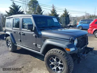 2018 Jeep Wrangler Unlimited Sport S with VIN 1C4HJXDG0JW166601, listed as a IAAI auction lot 41650217 with 30,319 mi miles. Bid and sale history available at carsss.com. Image 1.