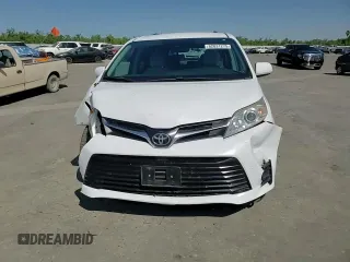 2018 Toyota Sienna LE Auto Access Seat with VIN 5TDKZ3DCXJS916445, listed as a Copart auction lot 62831275 with 104,859 mi miles and Salvage title. Bid and sale history available at DreamBid. Image 15.