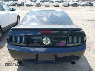 2008 Ford Mustang GT Deluxe with VIN 1ZVHT82H385184552, listed as a IAAI auction lot 42160325 with 212,582 mi miles and . Bid and sale history available at carsss.com. Image 15.