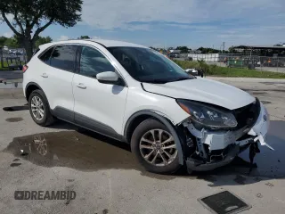 2021 Ford Escape SE with VIN 1FMCU0G66MUA33509, listed as a Copart auction lot 63328815 with 67,219 mi miles and Salvage title. Bid and sale history available at DreamBid. Image 4.