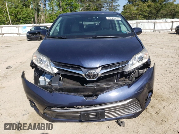 2018 Toyota Sienna XLE Auto Access Seat with VIN 5TDYZ3DC7JS914212, listed as a Copart auction lot 55273805 with 56,082 mi miles and Salvage title. Bid and sale history available at DreamBid. Image 5.