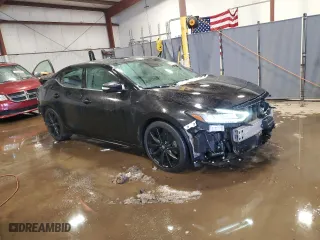 2023 Nissan Maxima SR with VIN 1N4AA6EV8PC505212, listed as a Copart auction lot 44312865 with 31,832 mi miles and Salvage Title. Bid and sale history available at carsss.com. Image 4.