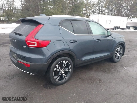 2020 Volvo XC40 Inscription with VIN YV4162UL9L2264634, listed as a IAAI auction lot 41717331 with 36,243 mi miles. Bid and sale history available at carsss.com. Image 4.