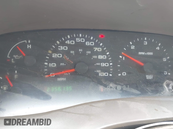 2003 Ford F-250 XL с VIN 1FTNW21L53ED49638, выставлен на аукционе IAAI как лот 41591176 с пробегом 235 613 миль миль и . История ставок и продаж доступна на DreamBid. Изображение 7.