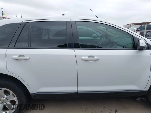 2014 Ford Edge SEL with VIN 2FMDK3JC9EBB54536, listed as a IAAI auction lot 41867367 with 127,929 mi miles. Bid and sale history available at carsss.com. Image 13.