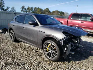 2023 Maserati Grecale GT z VIN ZN682AVA6P7418308, wystawiony jako Copart lot #88347945 z przebiegiem 4 658 mil mil oraz Szkoda całkowita • Salvage title. Historia ofert i sprzedaży dostępna na DreamBid. Obrazek 4.